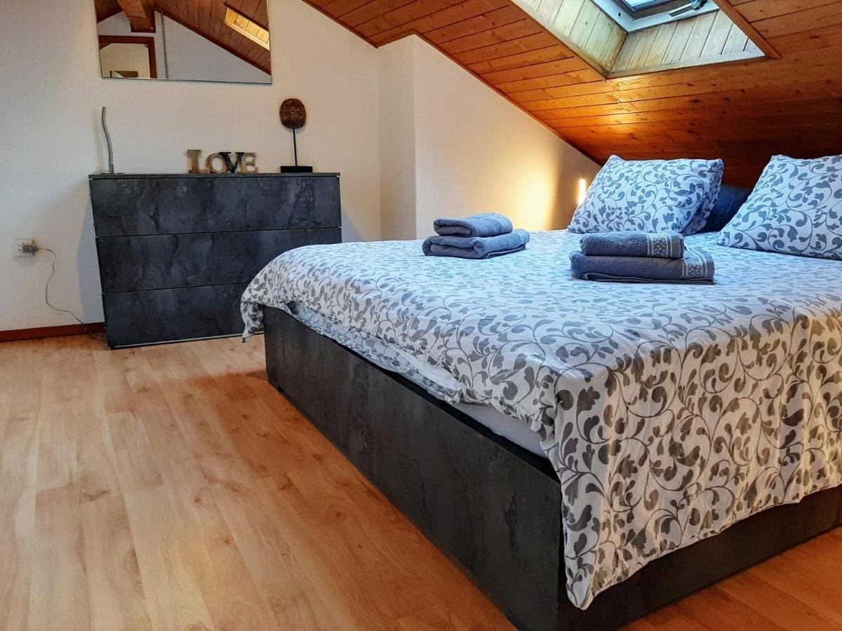 Holidays Homes Il Folletto Quartino Ngoại thất bức ảnh