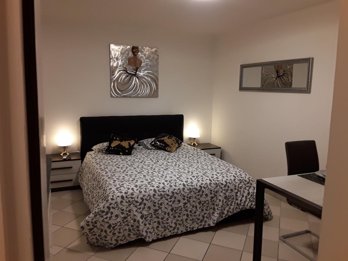 Holidays Homes Il Folletto Quartino Ngoại thất bức ảnh