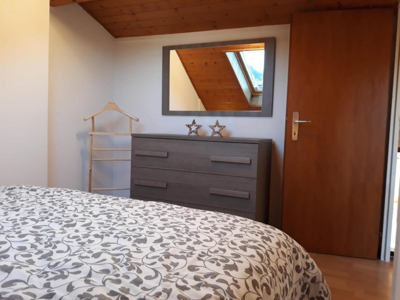 Holidays Homes Il Folletto Quartino Ngoại thất bức ảnh