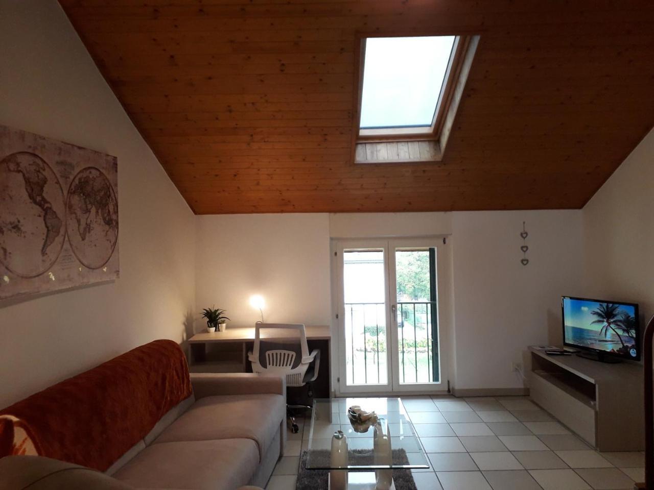 Holidays Homes Il Folletto Quartino Ngoại thất bức ảnh